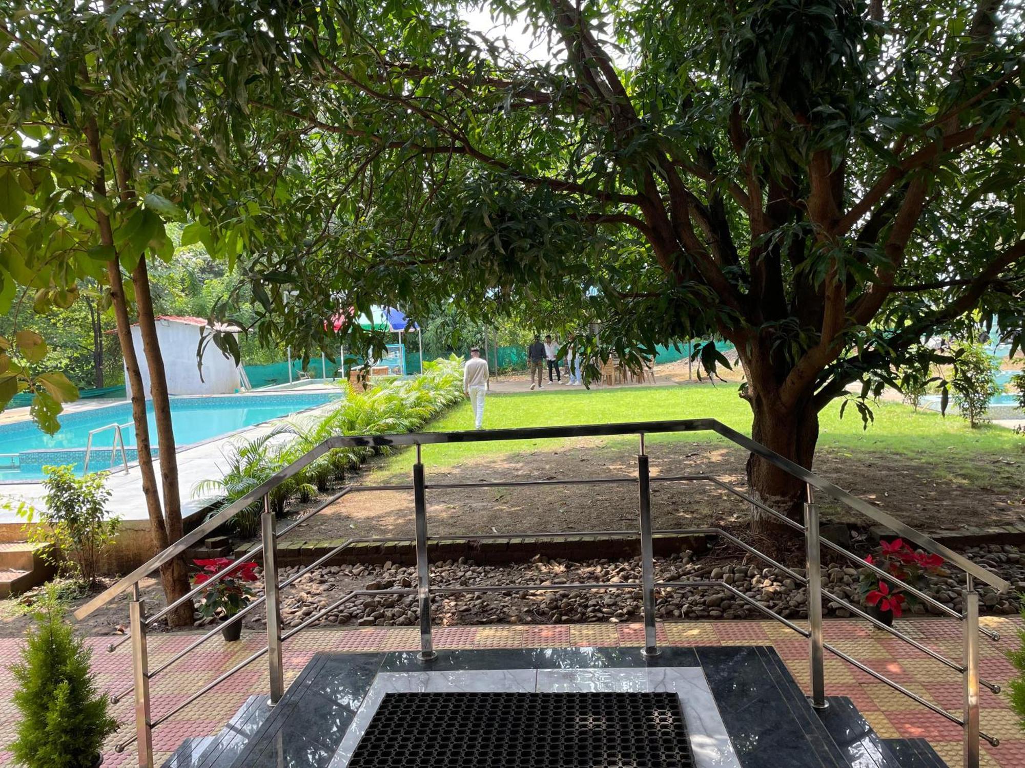 Riverland Farm And Resort Karjat Exterior foto