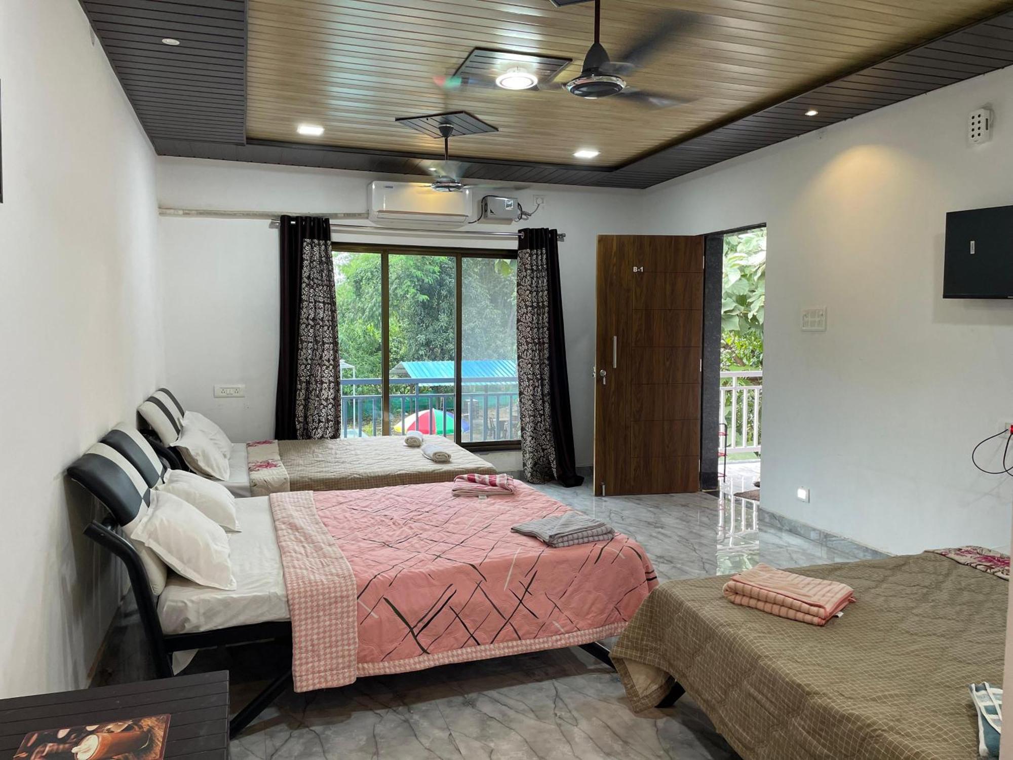 Riverland Farm And Resort Karjat Exterior foto